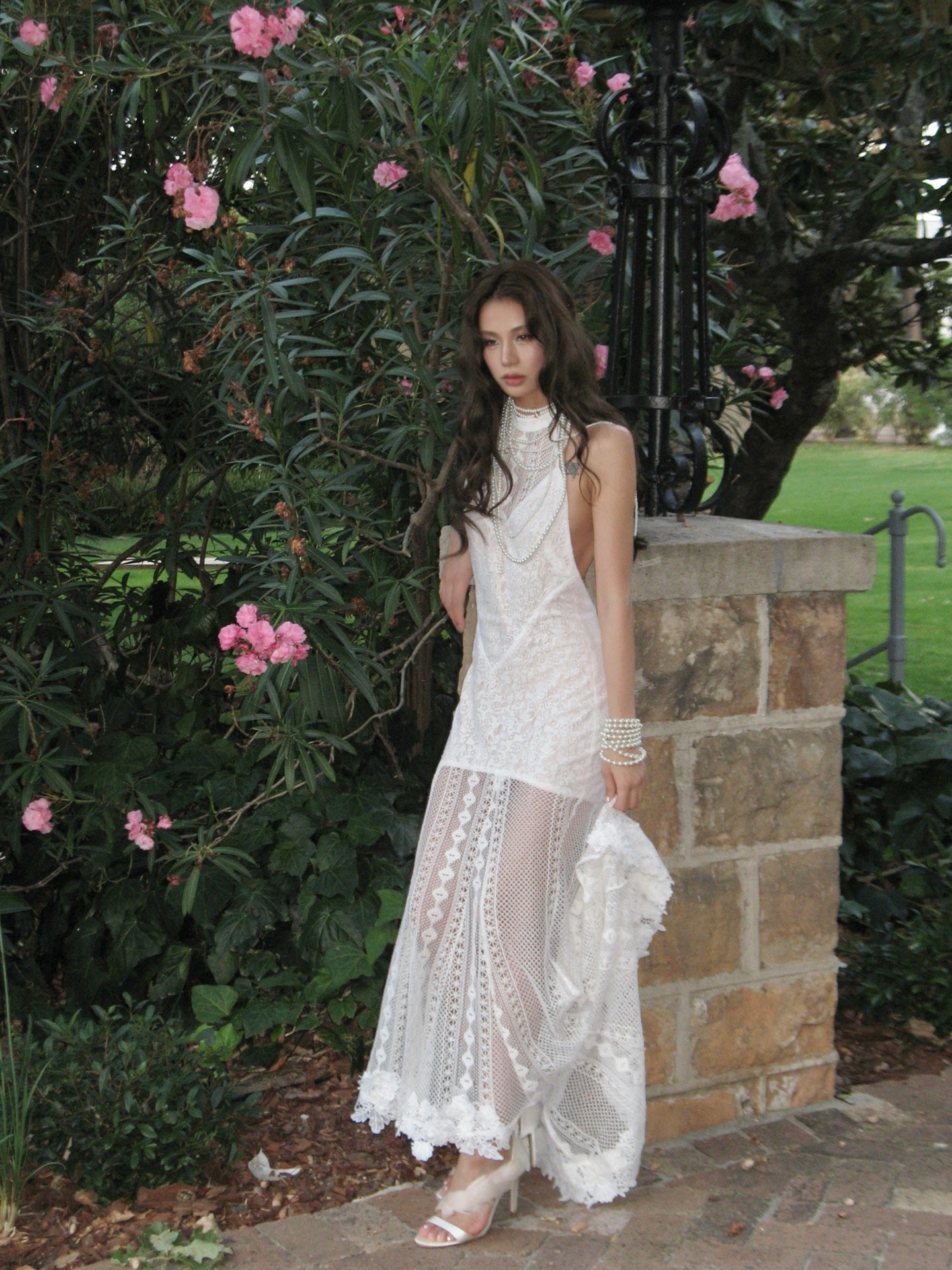 MIN PURA White Vacation Sweet Crescent Maxi Dress