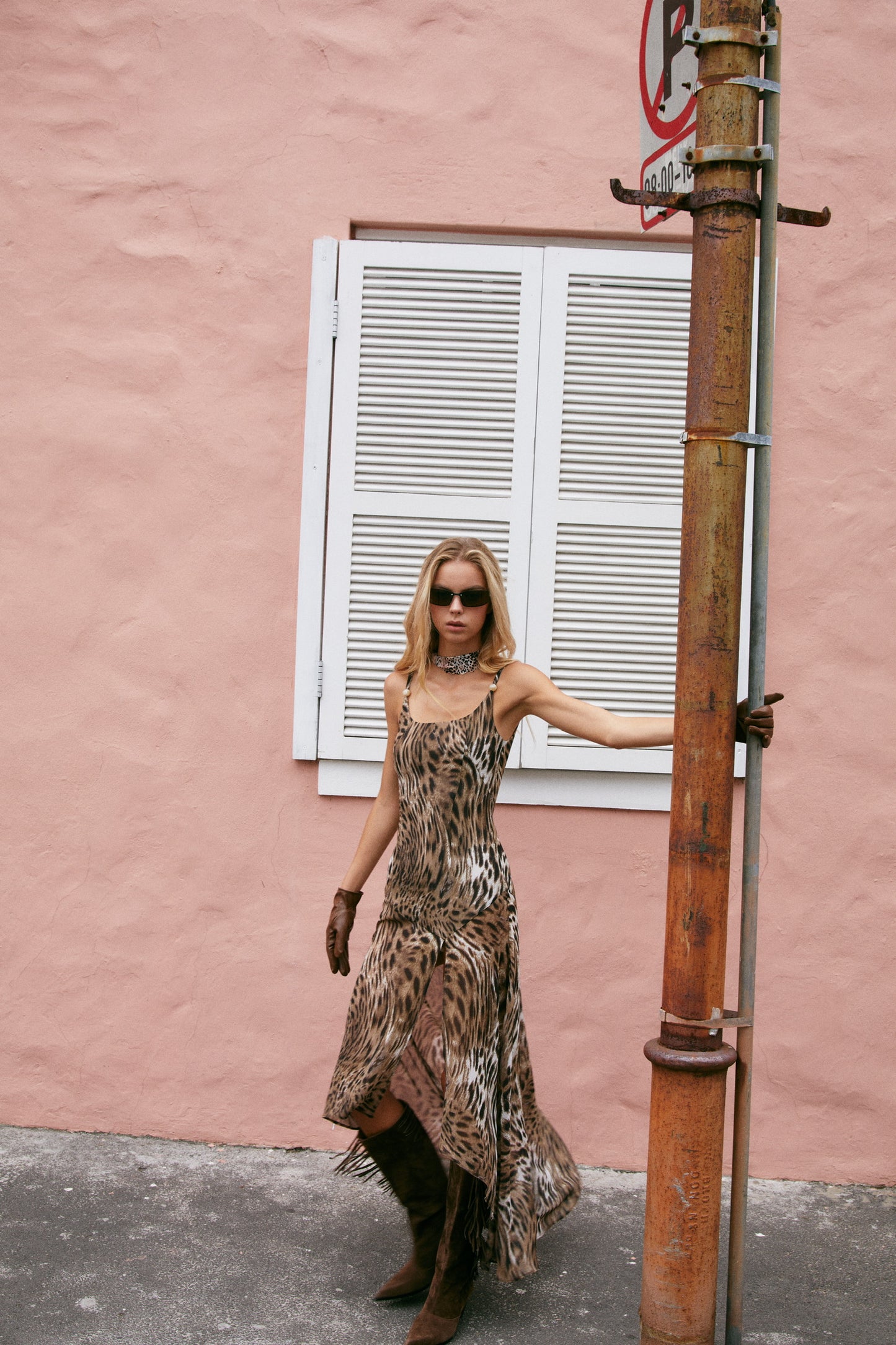 MIN PURA Brown Leopard Vacation Sweet Maroela Midi Dress