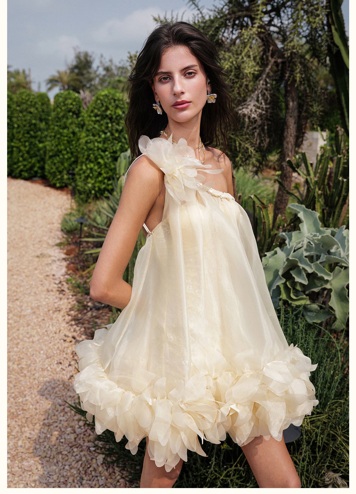 Sheerluck Elegant Vacation Nude Lido Atmospheric Off-the-Shoulder Sequinned Backless Mini Dress