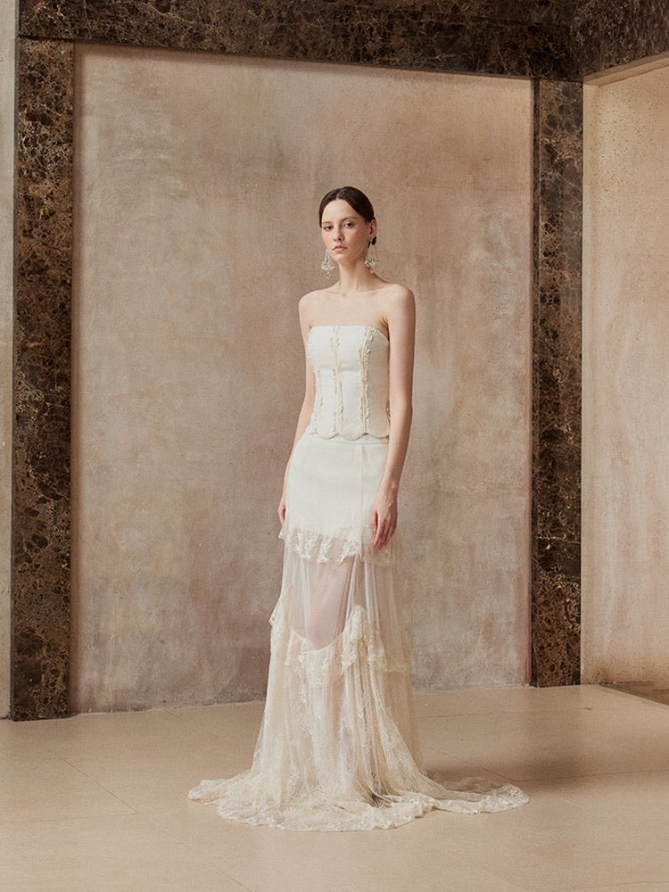 Fa sogno White Lace Top & Skirt