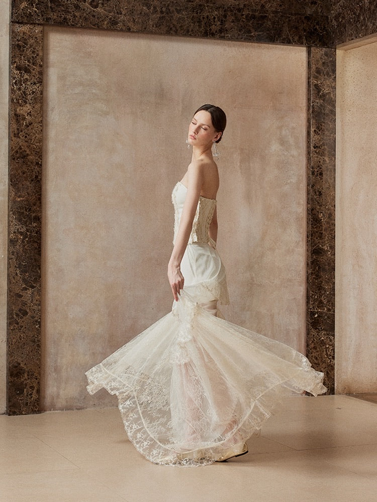 Fa sogno White Lace Top & Skirt