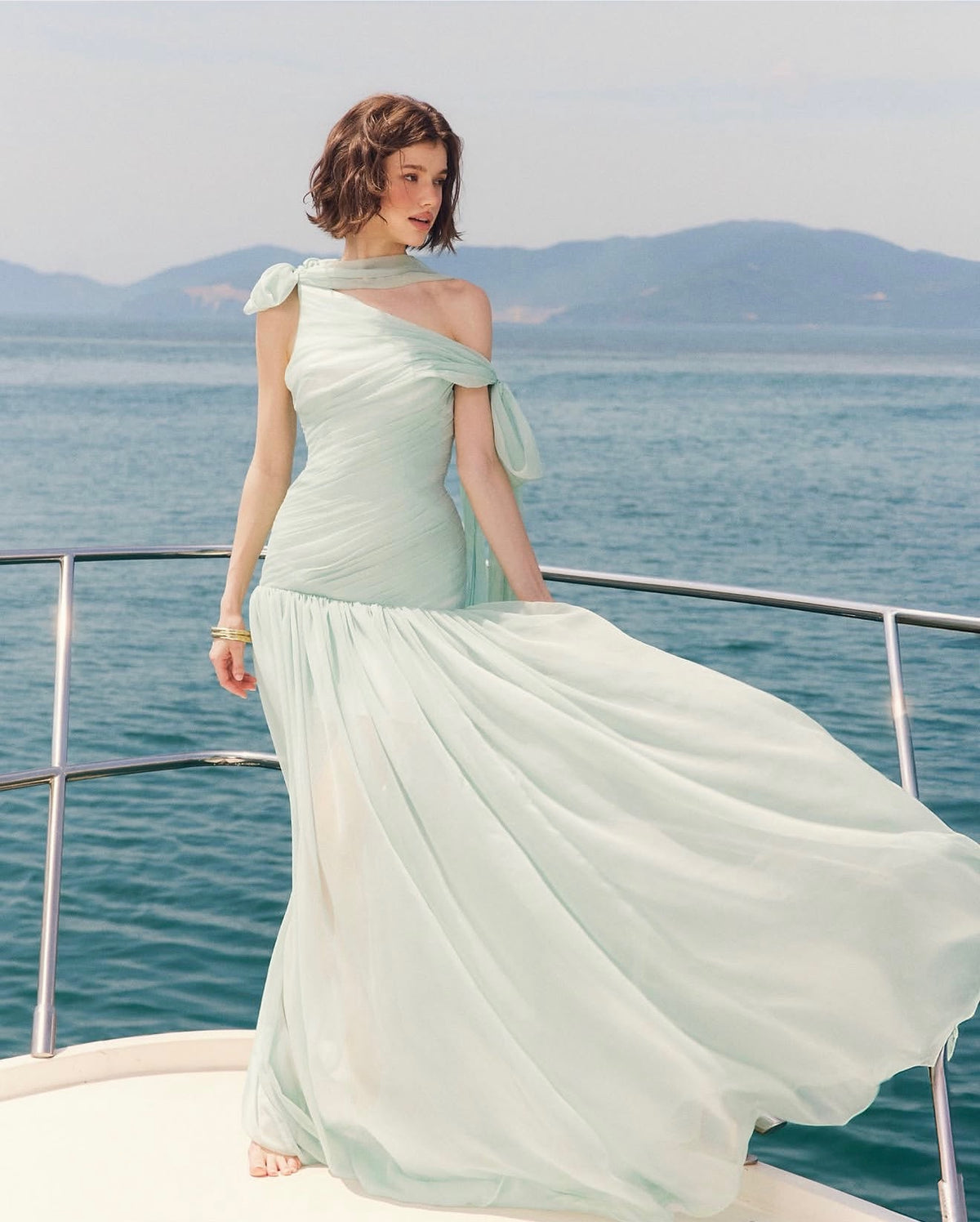 Green Vacation Off-shoulder Aeria Maxi Dress