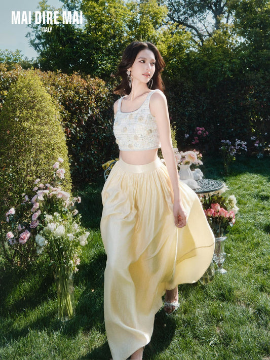 MAI DIRE MAI White Flower Vacation Top & Yellow Umberalla Skirt