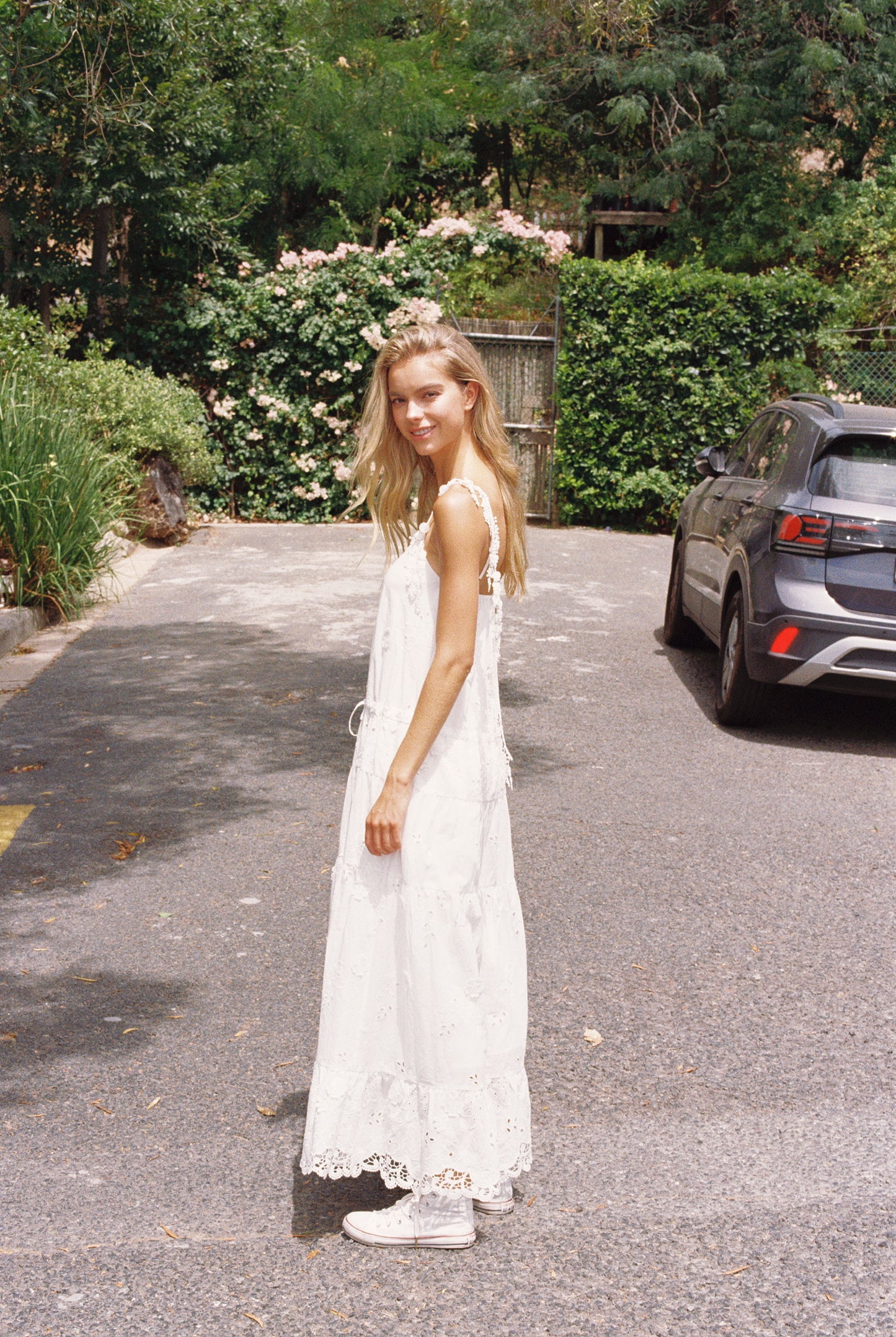 MIN PURA White Vacation Sweet Lerato Maxi Dress