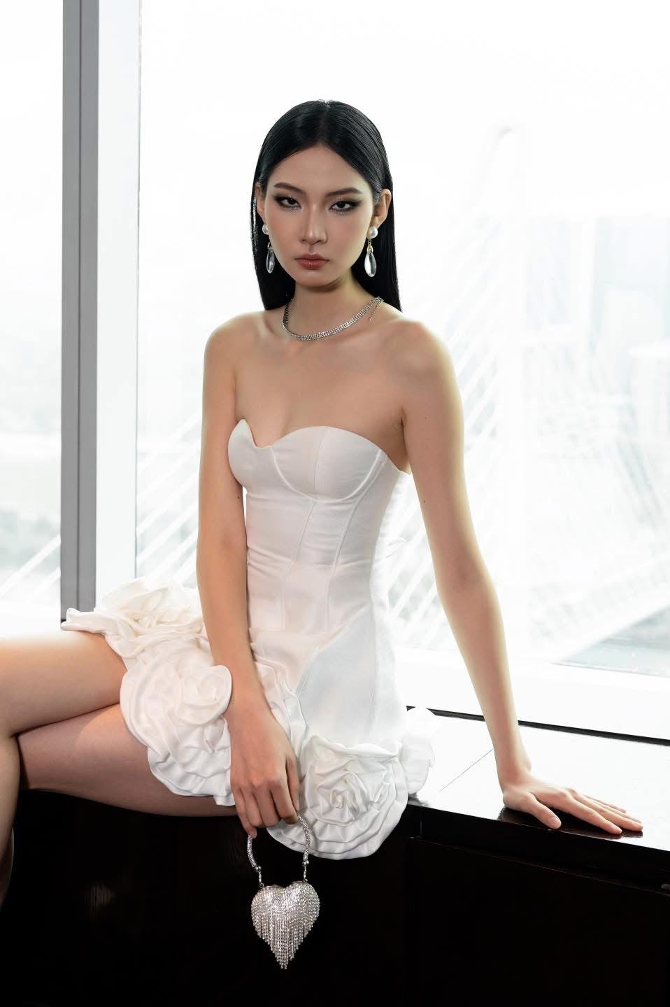 KATHY ATELIER White Rose Mini Dress