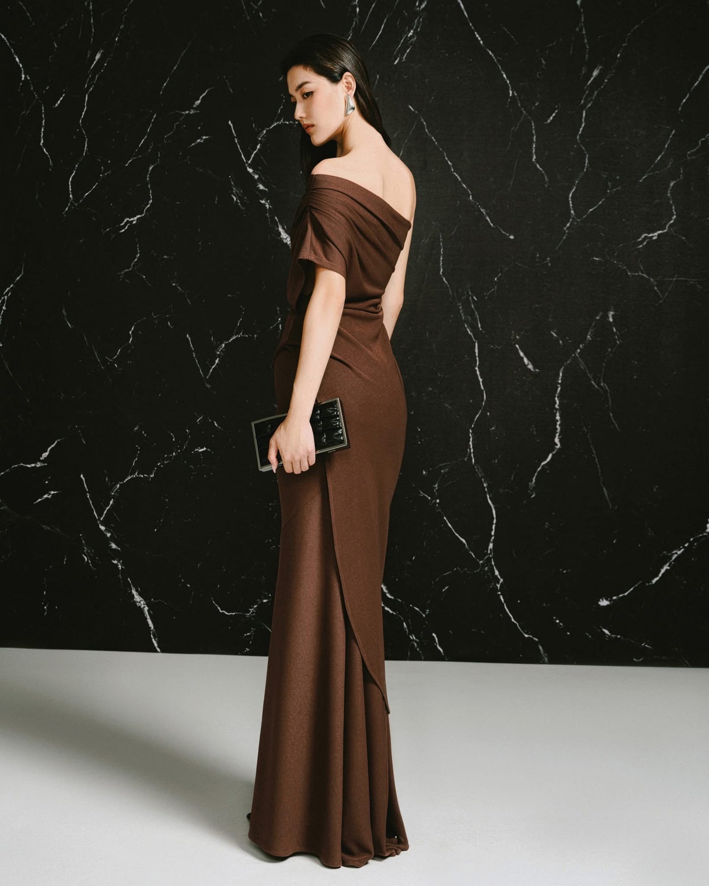 LANE JT Elegant Minimalist Brow Esme One-shoulder Top & Skirt