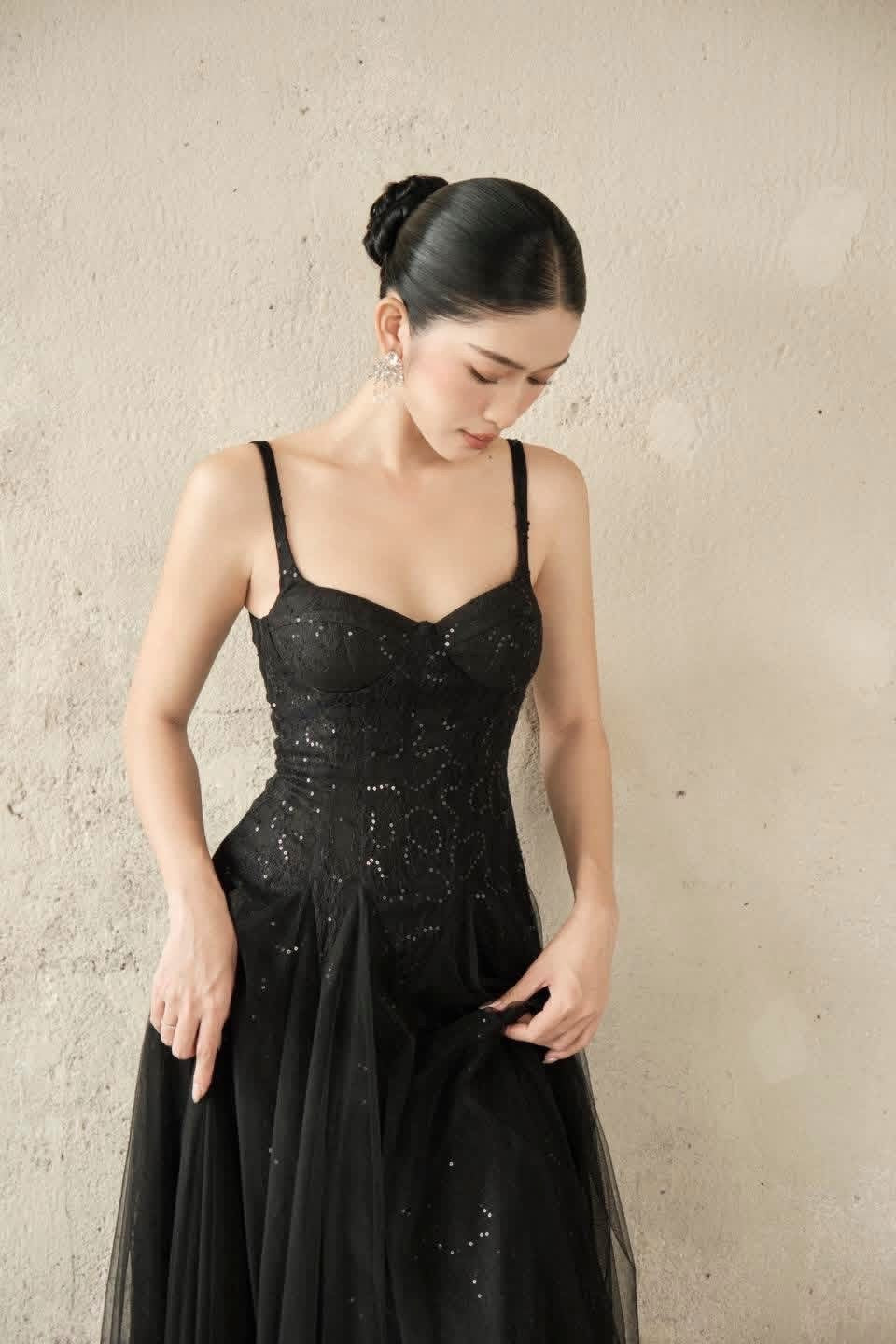 DELICIAE Black Scarlet Maxi Dress