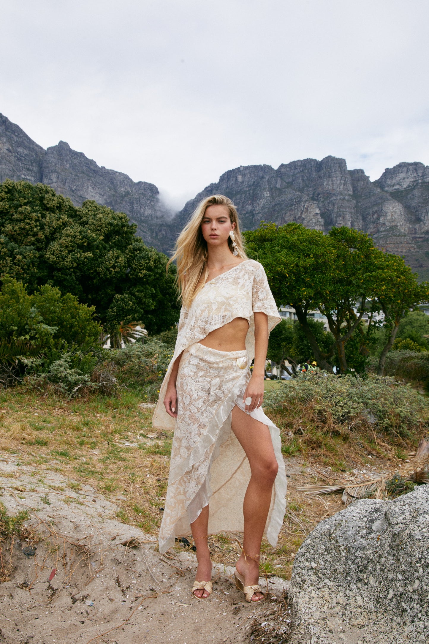MIN PURA Floral Vacation Sweet Azania Top & Skirt Set