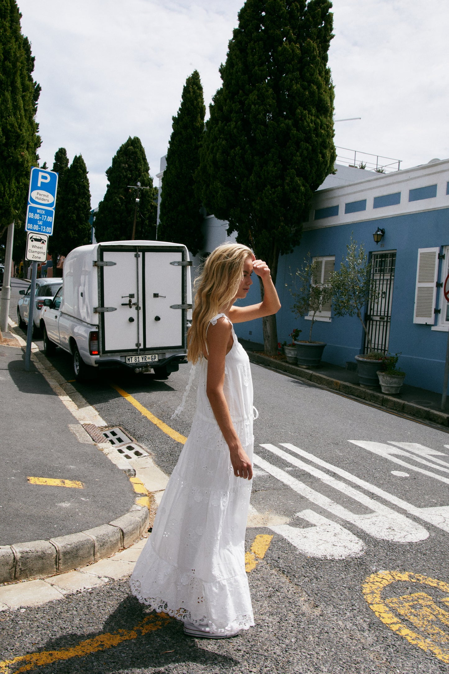 MIN PURA White Vacation Sweet Lerato Maxi Dress