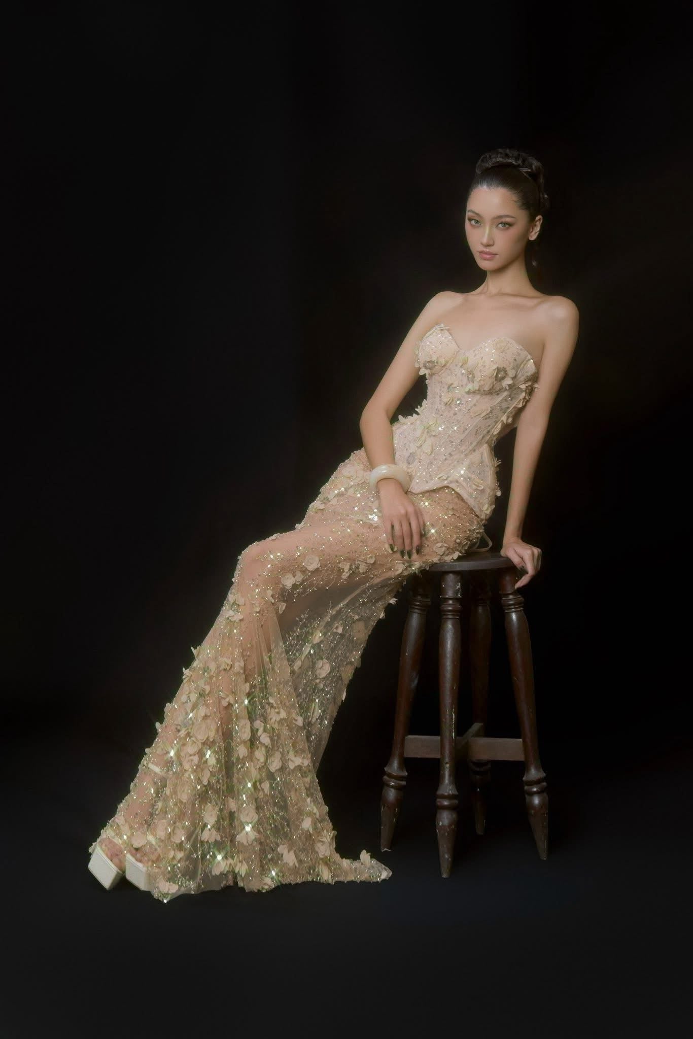 MAEL FEMME Sexy Vacation Cream Feya Top & Lelaya Skirt