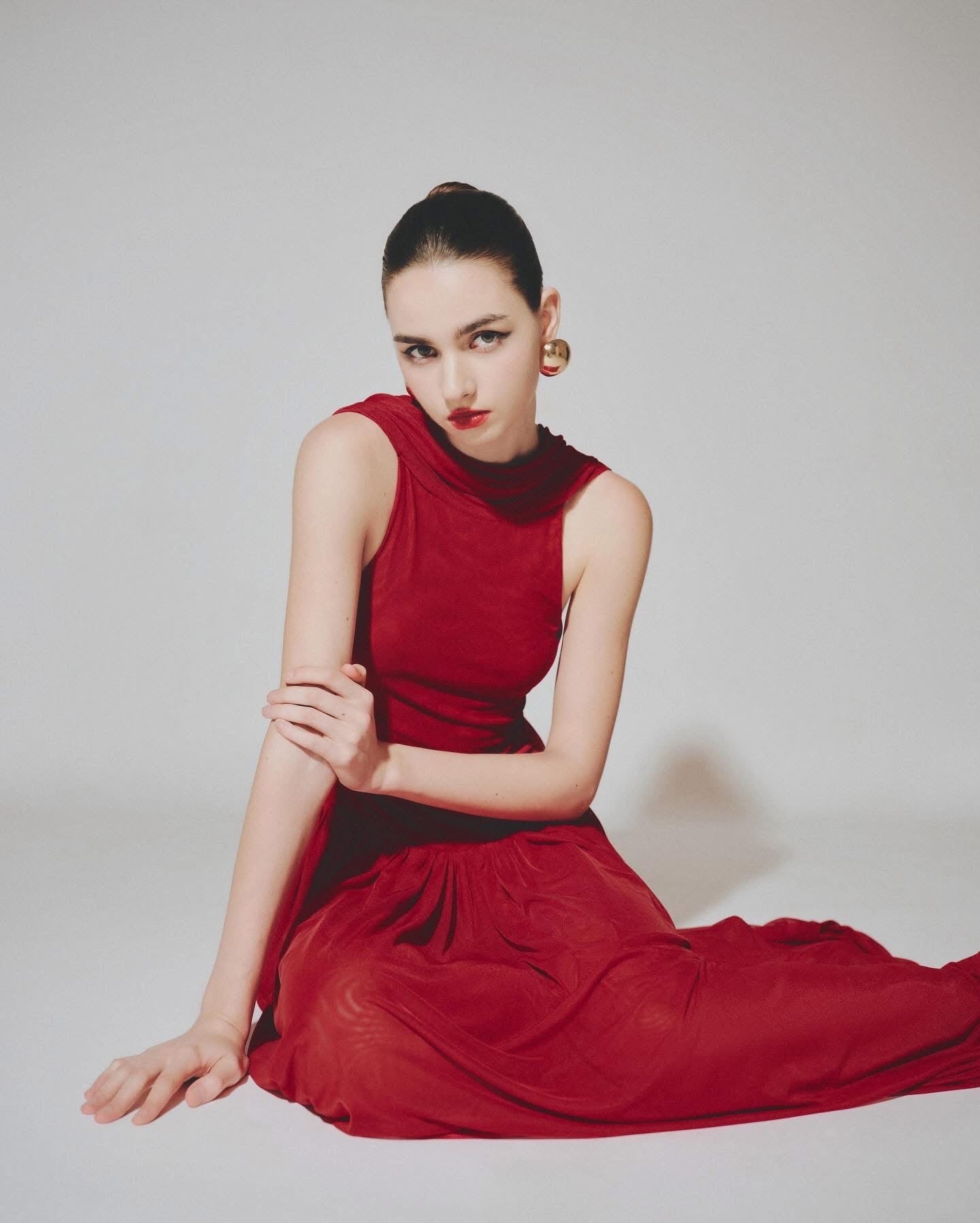 DELICIAE Red Vaction Elegant Gloria Maxi Dress