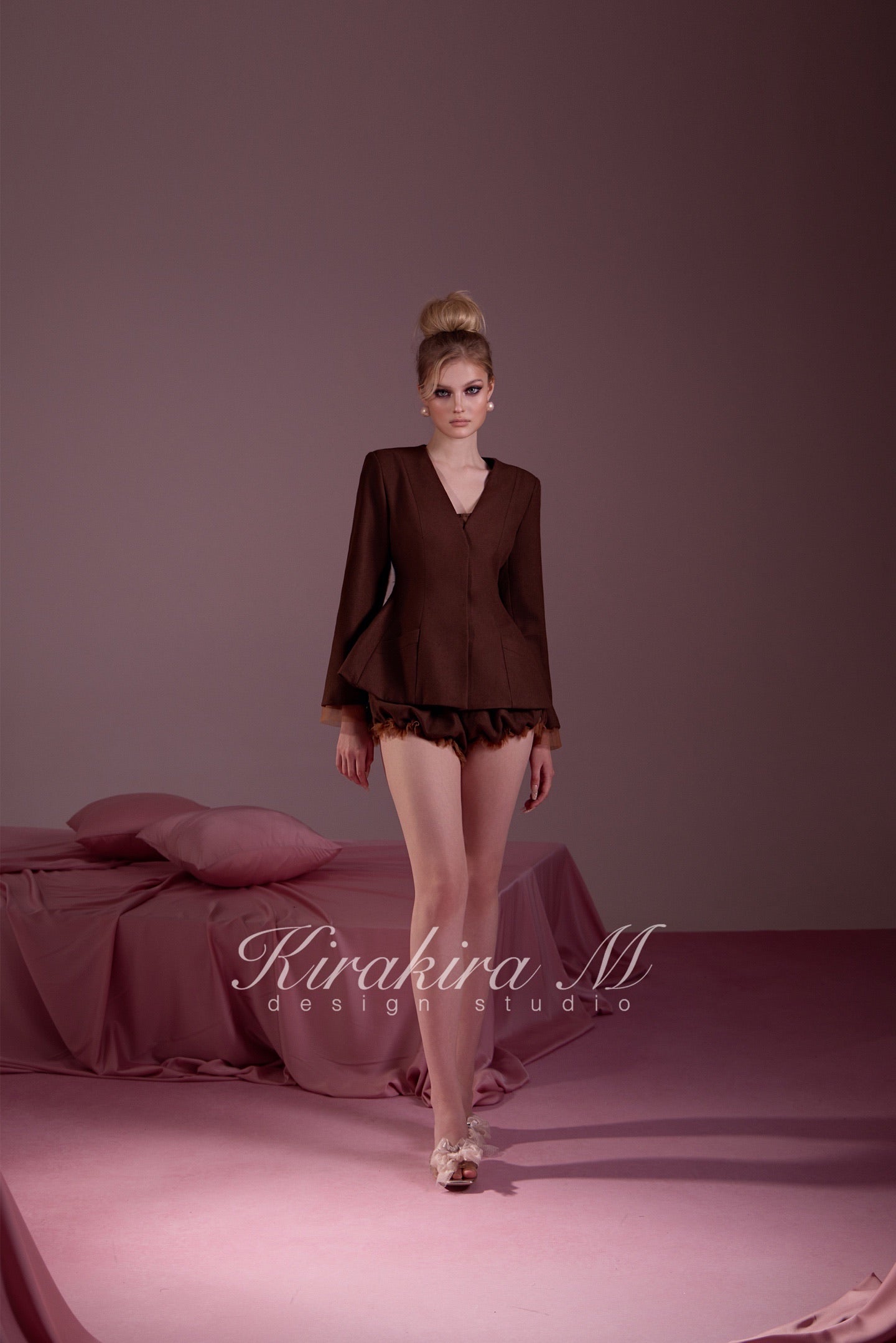 KIRAKIRA M Brown Wool V-Neck Fitted Jacket & Top & Skirt