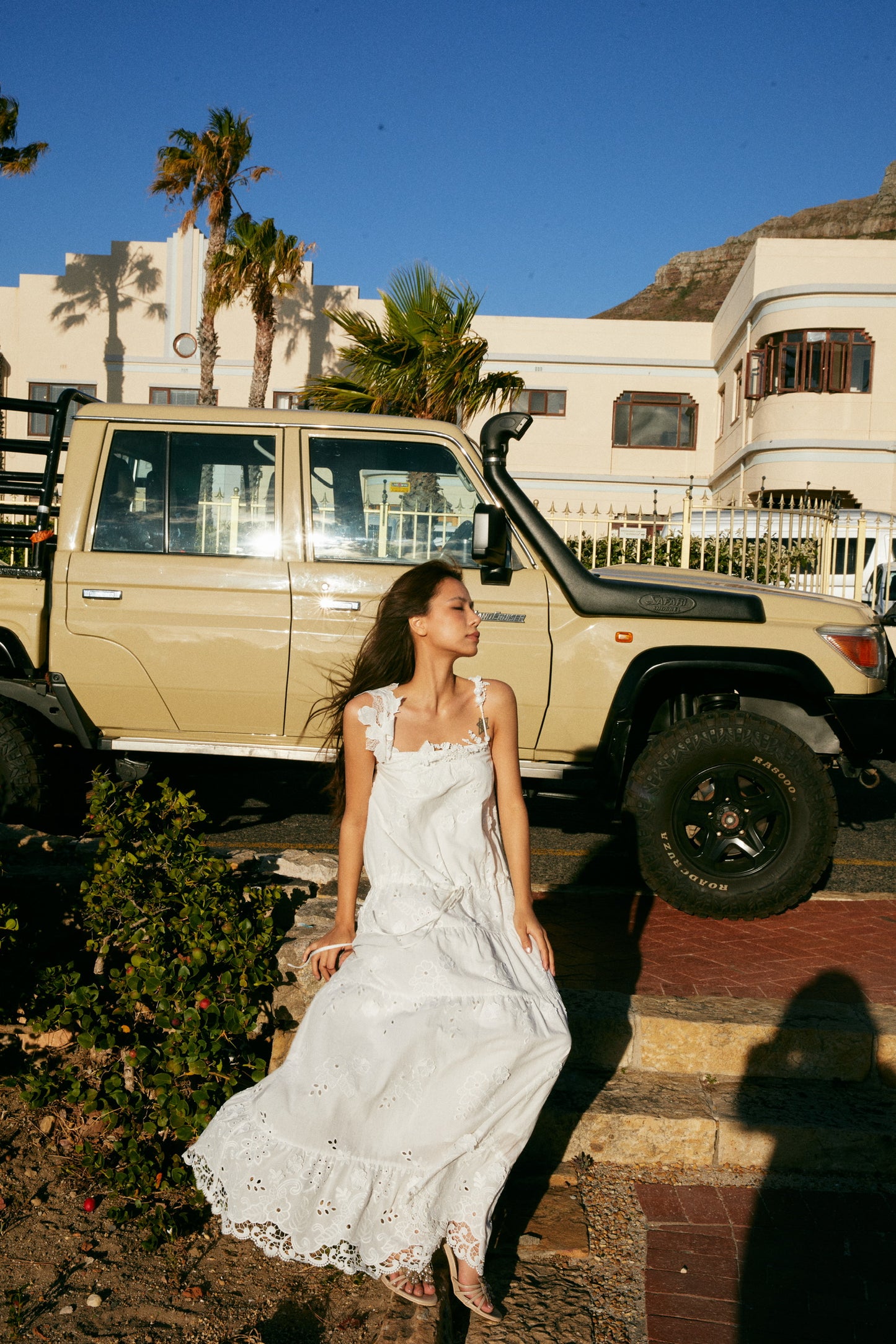 MIN PURA White Vacation Sweet Lerato Maxi Dress