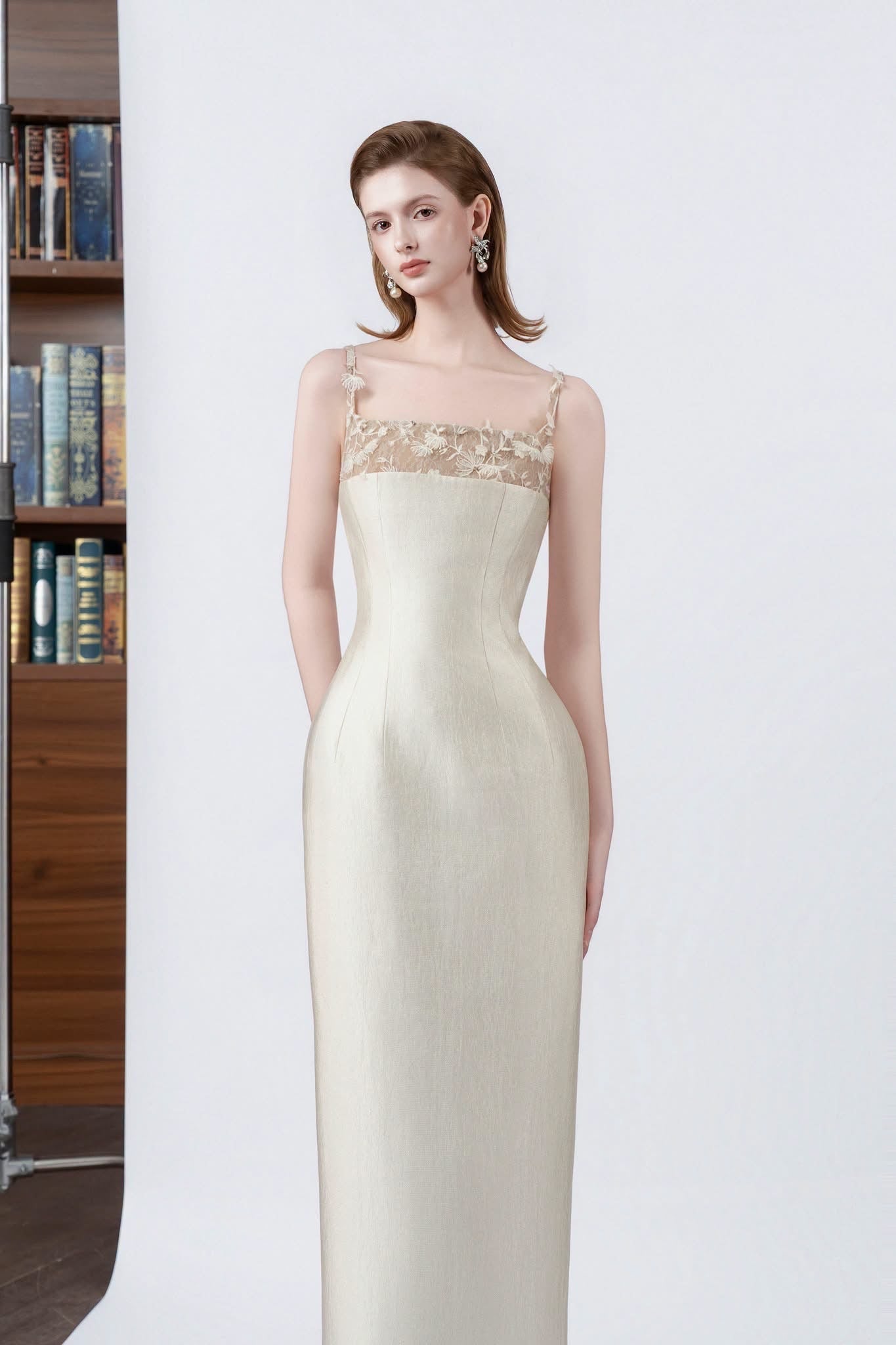 DETHEIA Elegant Vintage Nude Stained Greta Maxi Dress