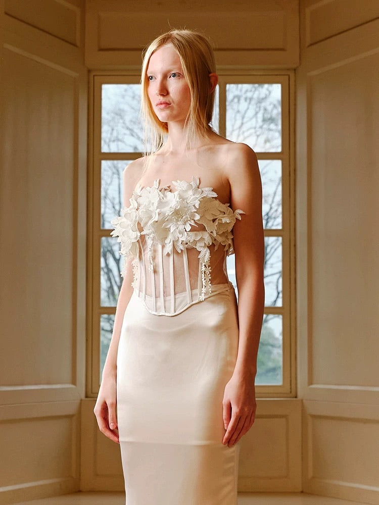 XIANGQIAOSHENG Black Floral Top