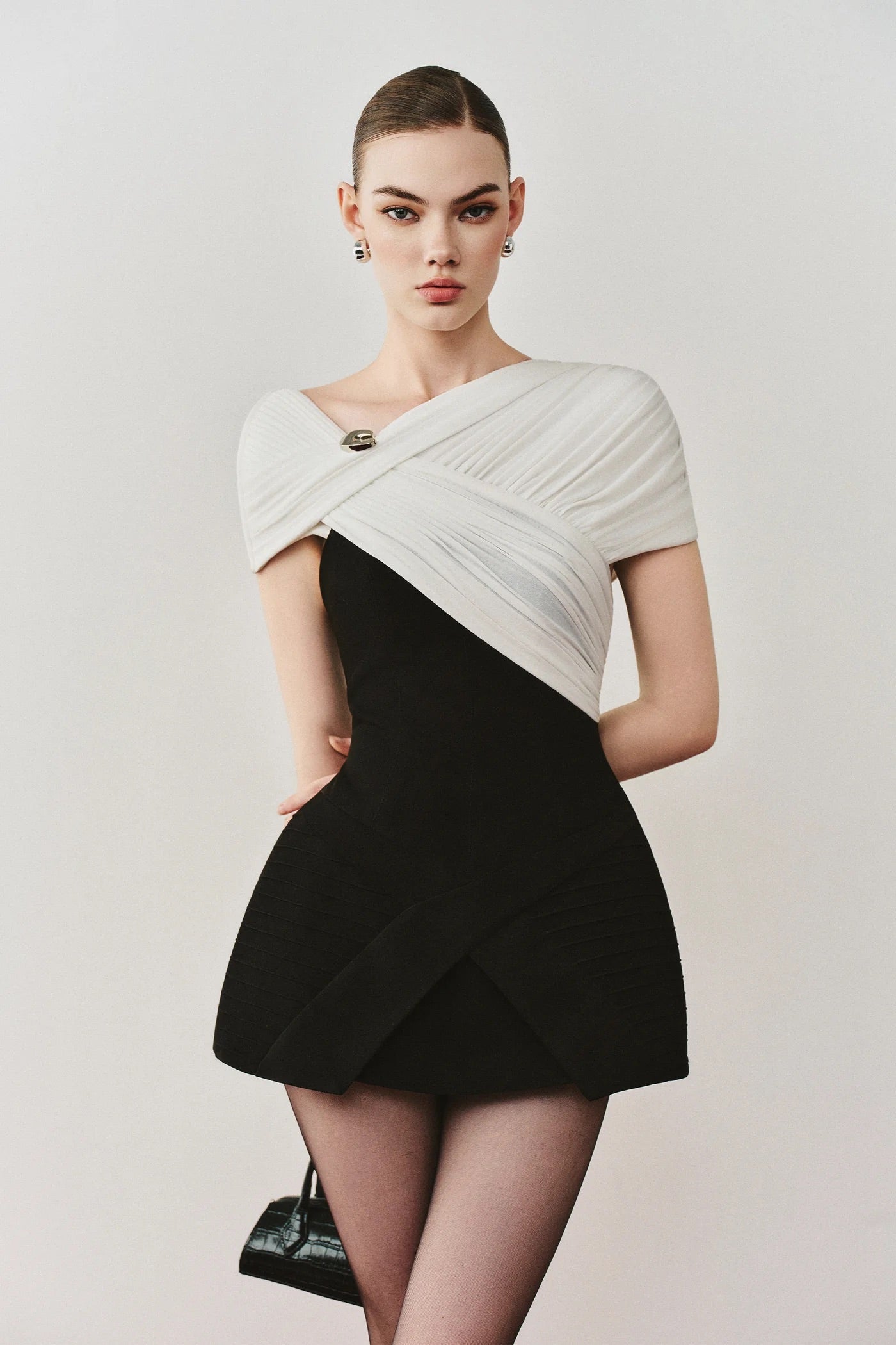 CICI Black White Elegant Vacation Selvara Mini Dress