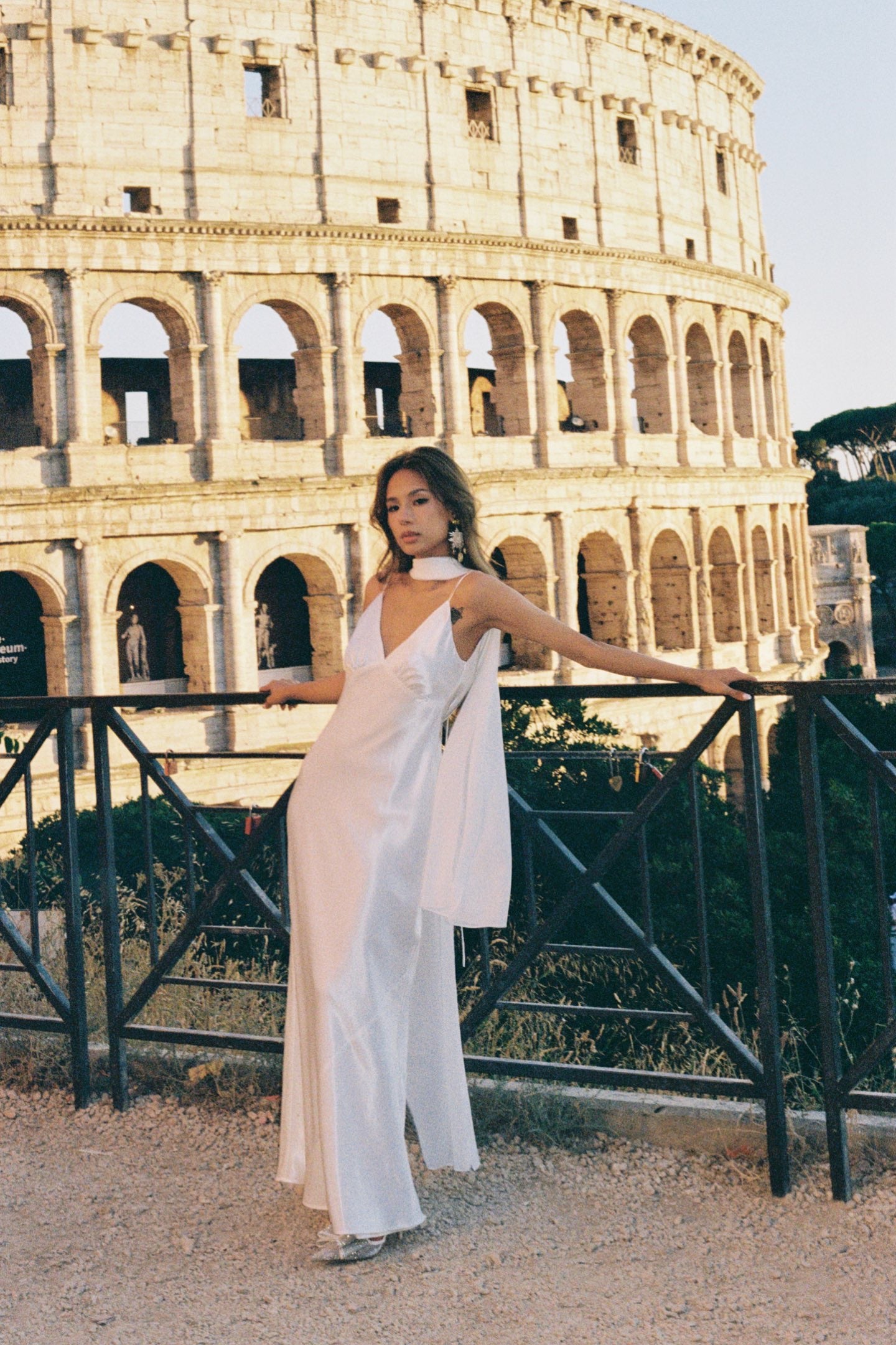 MINPURA White Pearl Sequined Strapless Dress