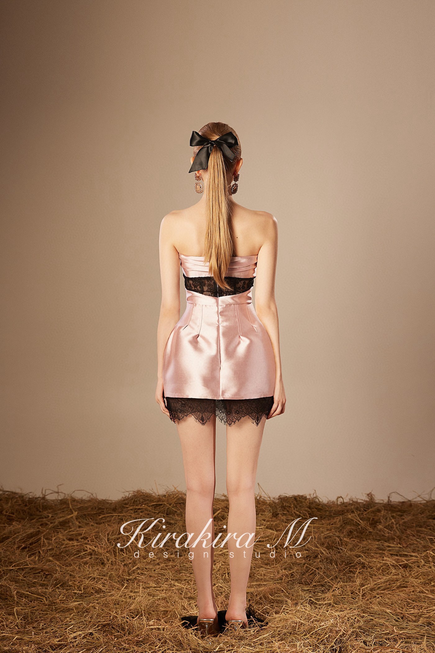 KIRAKIRA M Pink Shiny Hollow Out Bow Embellished Sheath Mini Dress