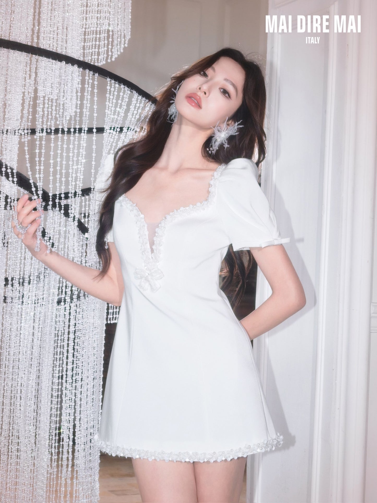 White Flower Chain V-neck Puff Sleeve Mini Dress