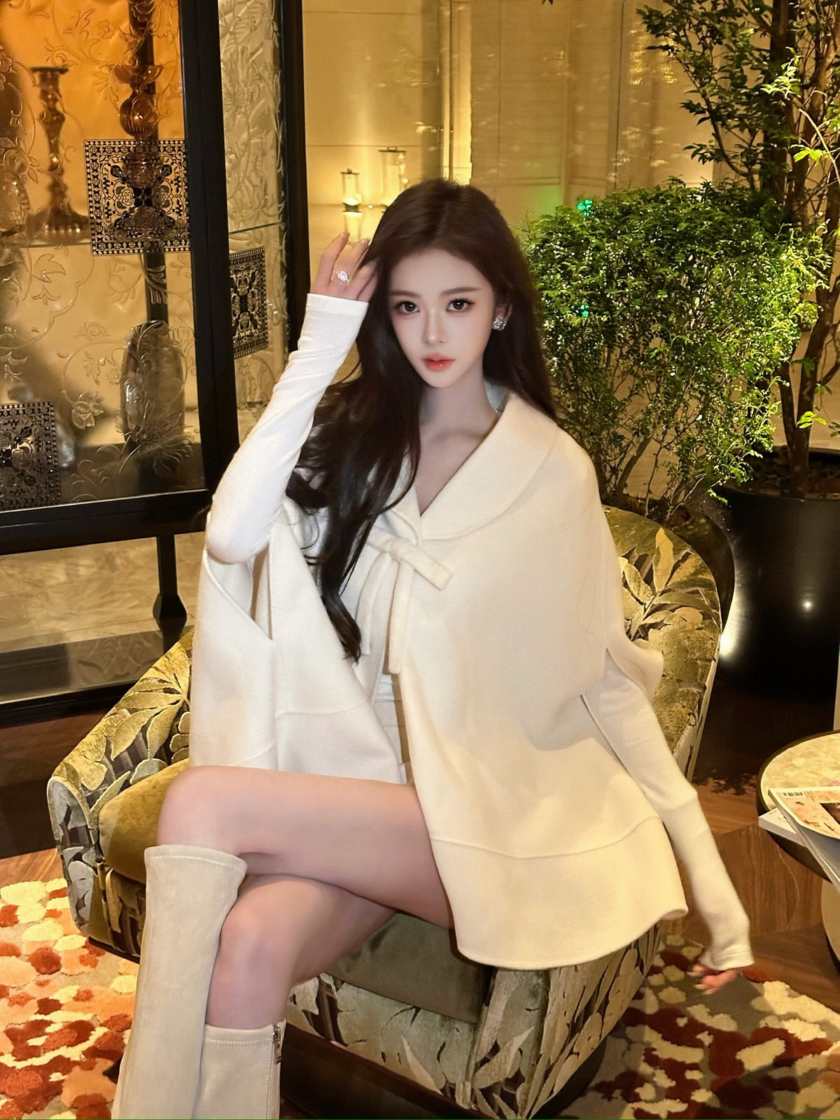 Maison Wester White Bow-Tie Fastened Tweed Cloak Coat