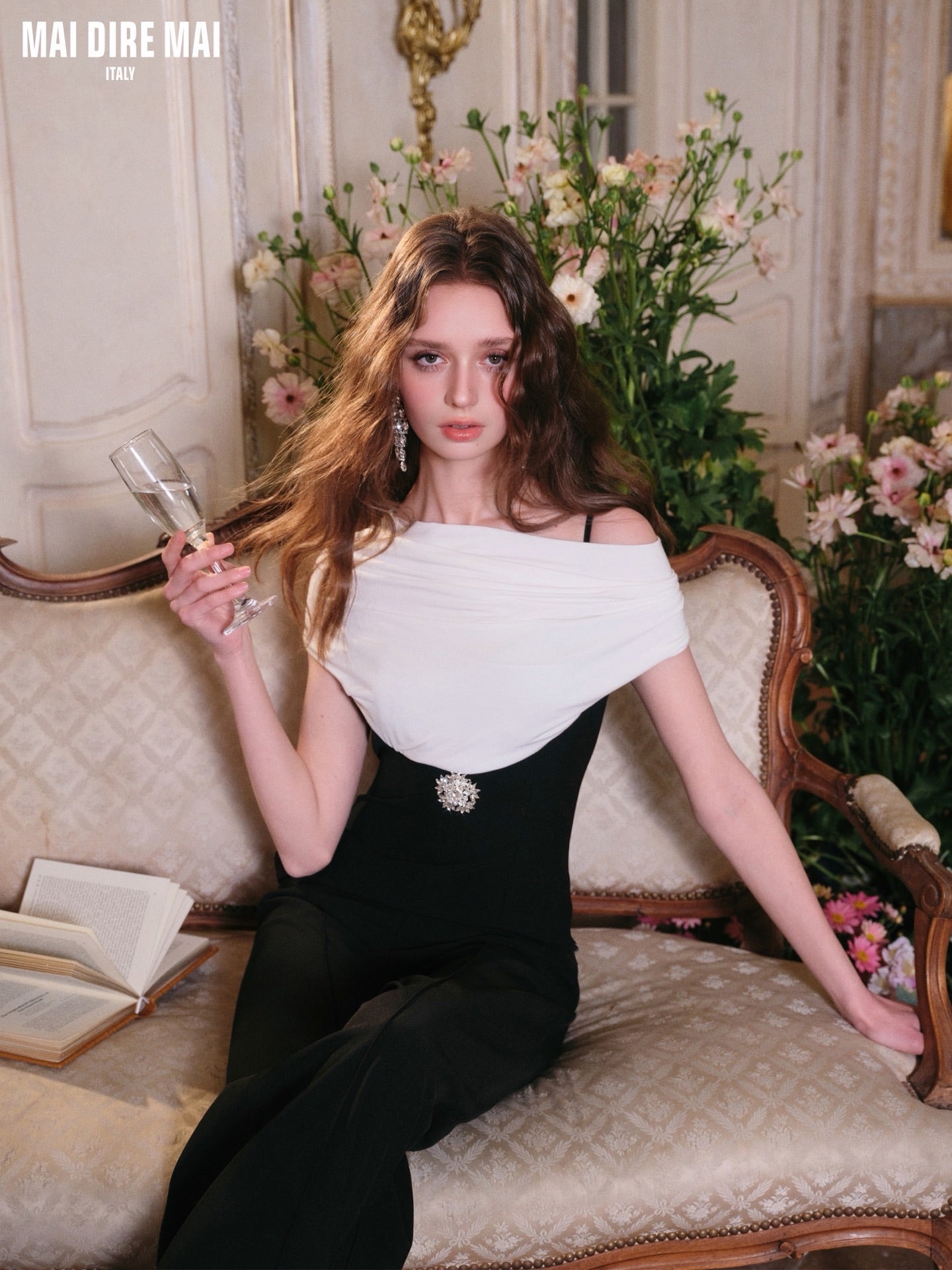 MAI DIRE MAI Sweet Elegant White Black Classic One-Piece Pants