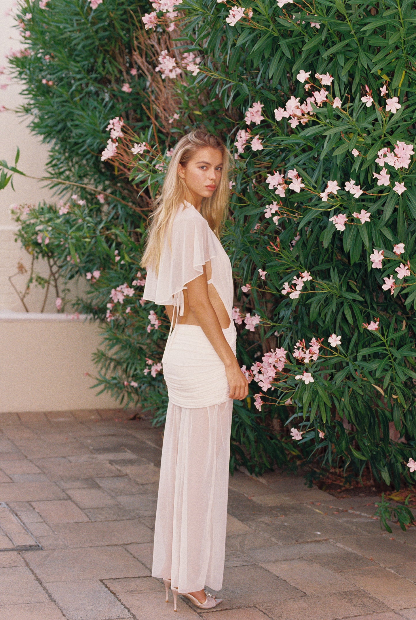 MIN PURA White Vacation Sweet Palesa Maxi Dress