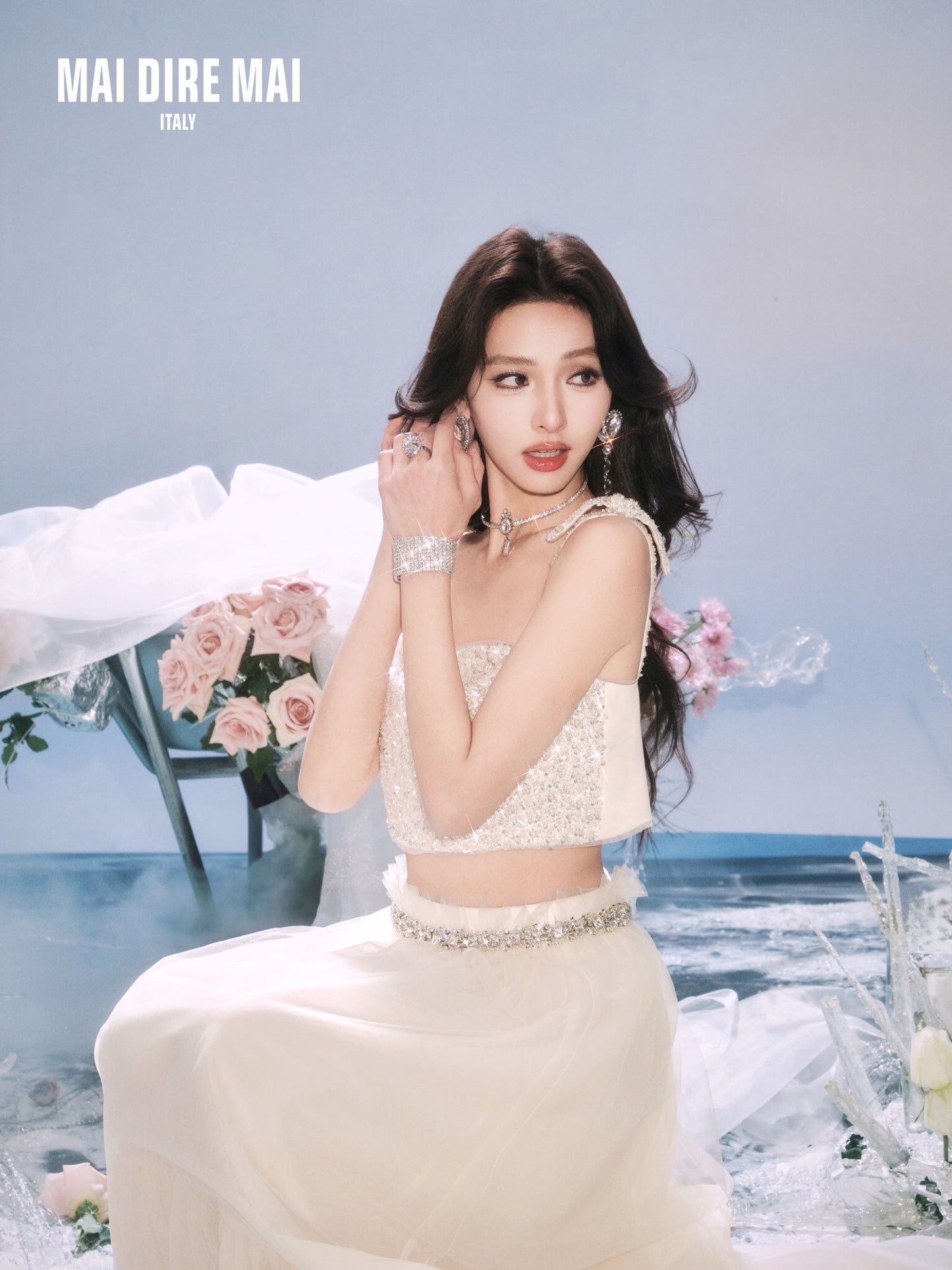 MAI DIRE MAI Cream Shining Top & Skirt