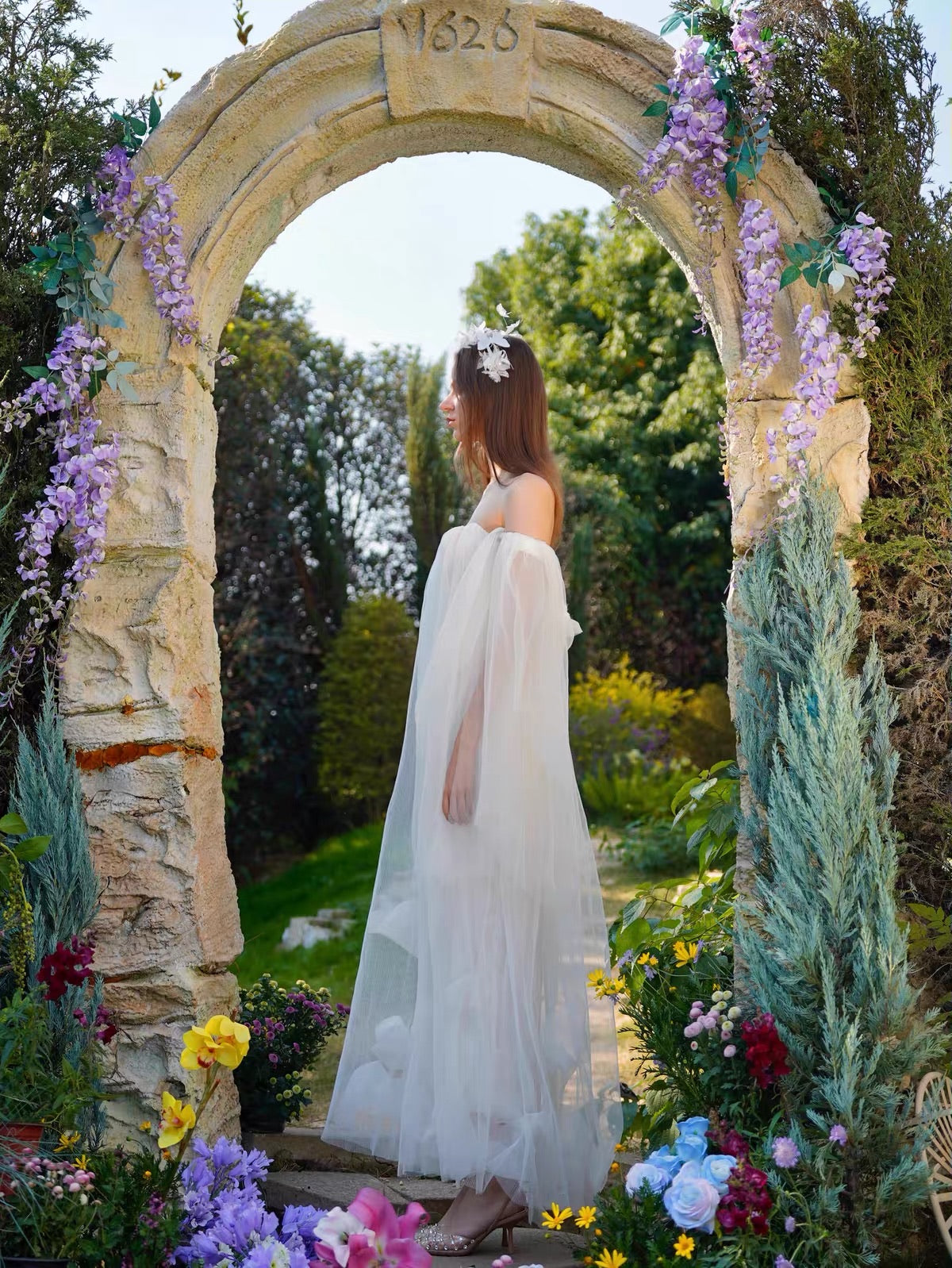 White Off-Shoulder Puff Sleeve Tulle Maxi Dress