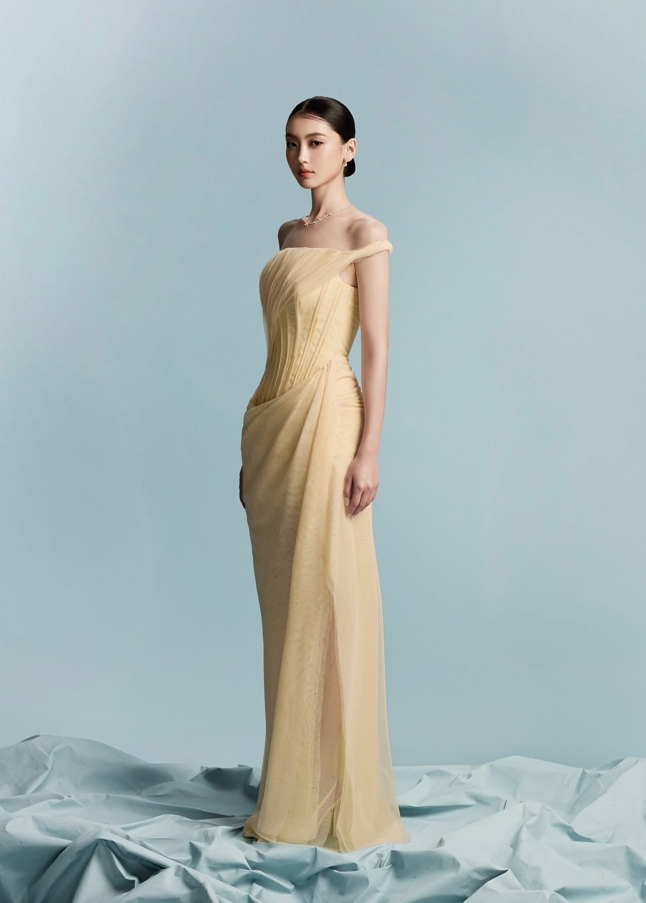 BYDI Elegant Minimalist Yellow Maxi Dress