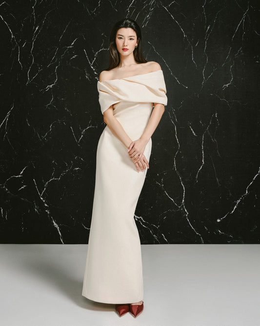 LANE JT Elegant Minimalist White Benita Off-shoulder Maxi Dress