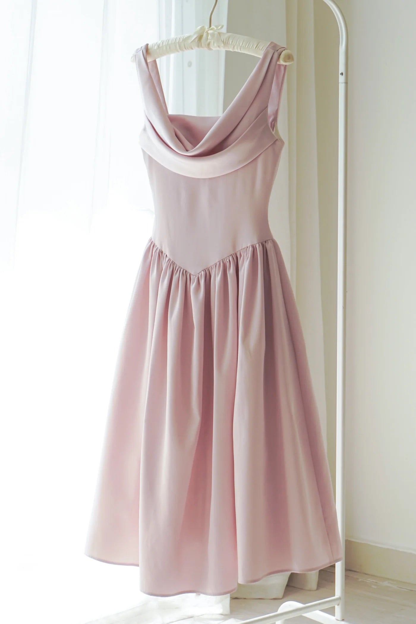 JUBIN Pink Elegant Midi Dress