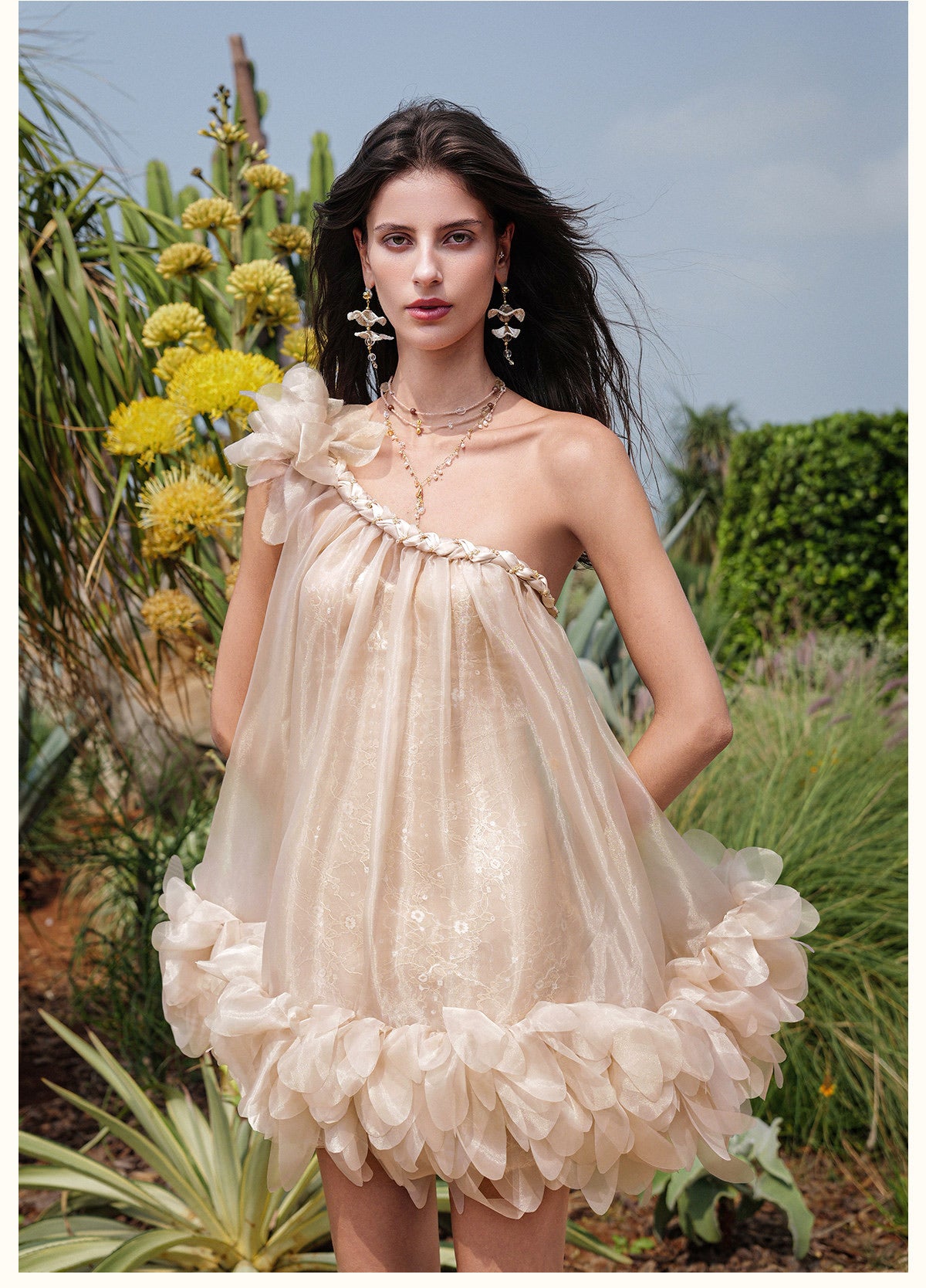 Sheerluck Elegant Vacation Nude Lido Atmospheric Off-the-Shoulder Sequinned Backless Mini Dress