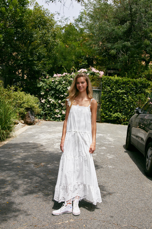 MIN PURA White Vacation Sweet Lerato Maxi Dress