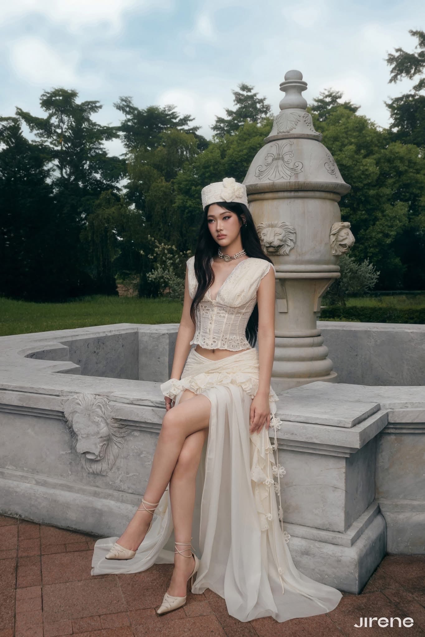 JIRENE White Riot Set