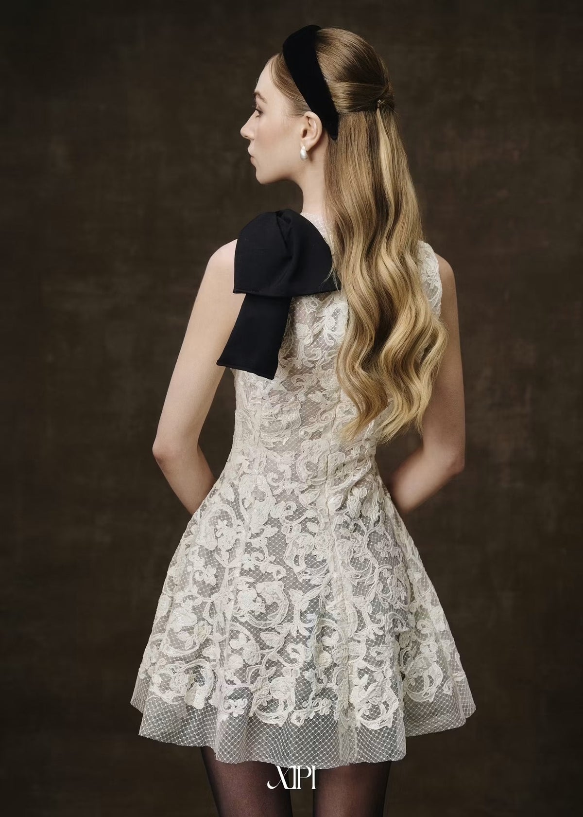 White Sleeveless Bow Lace Mini Dress