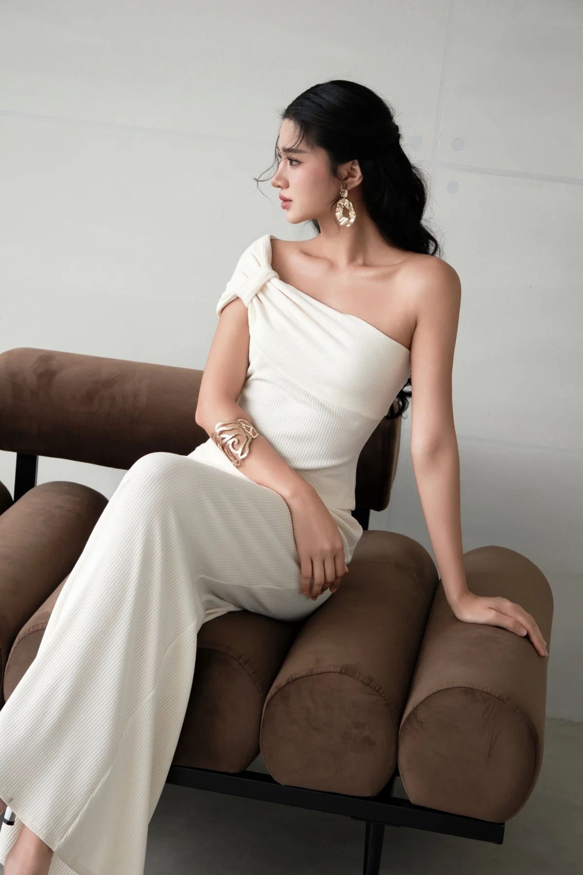 DELICIAE White Minimalist Gigi Set Top & Skirt