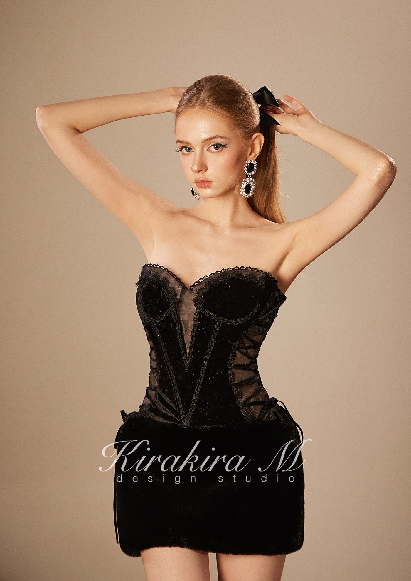 KIRAKIRA M Black Velvet Mini Dress (Free Bow Hairpin)