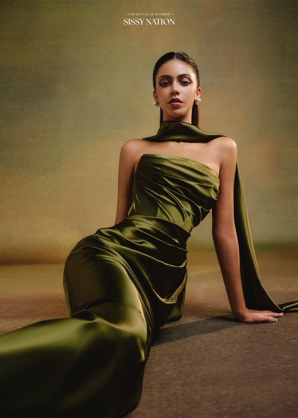 SISSY NATION Green Elegant Silk Maxi Dress