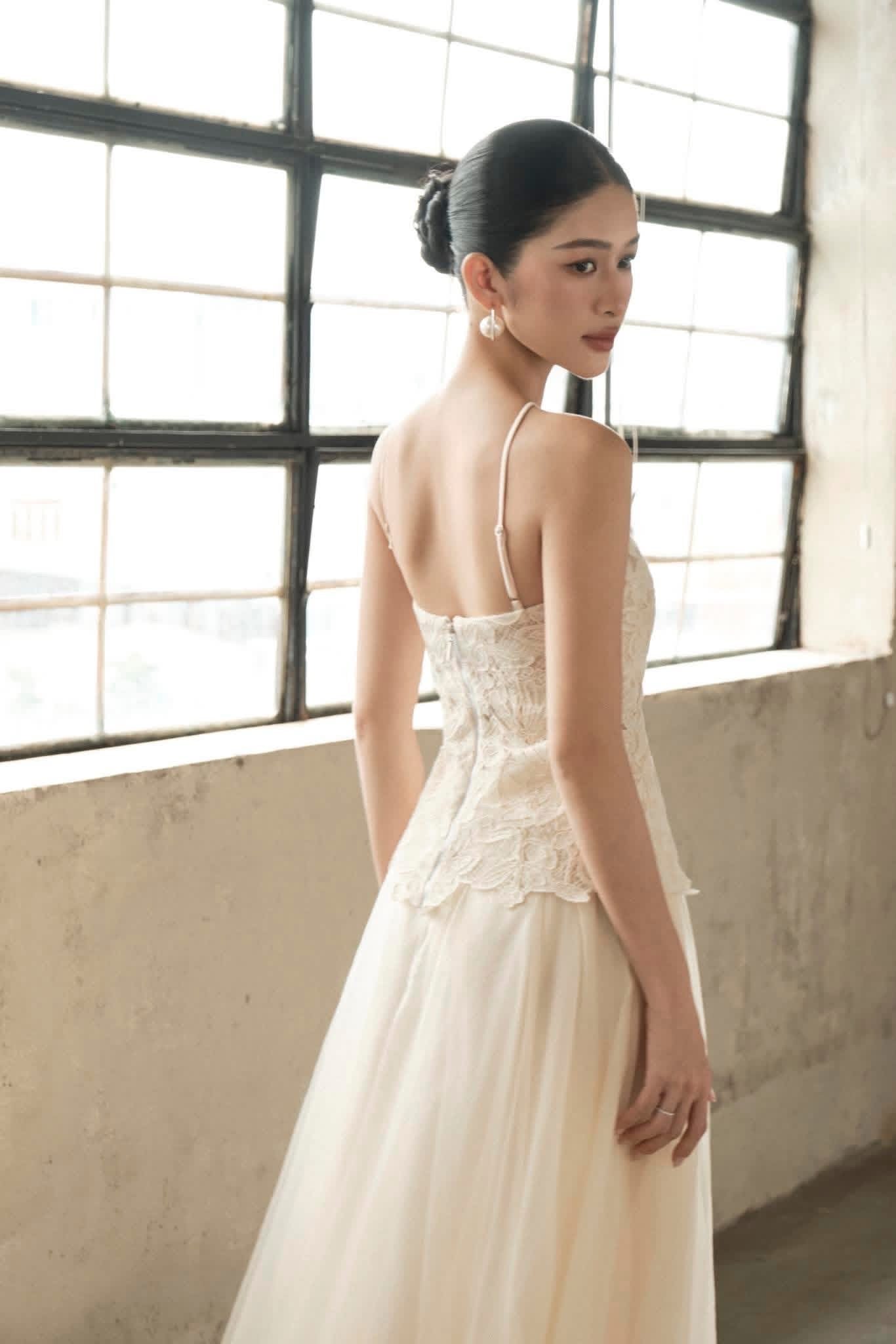 DELICIAE White Nancy Lace Top & Skirt