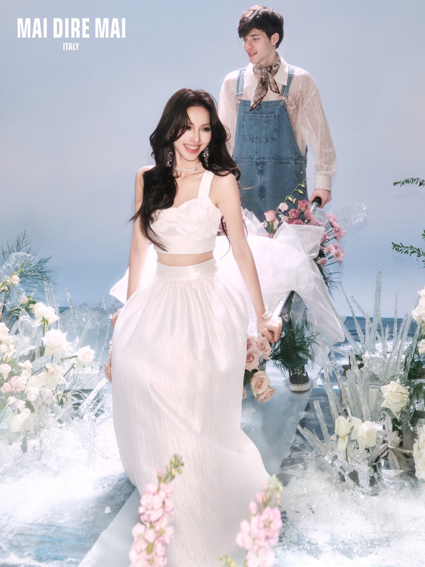 MAI DIRE MAI White Lace Vacation Sequinned Bow Top & Skirt