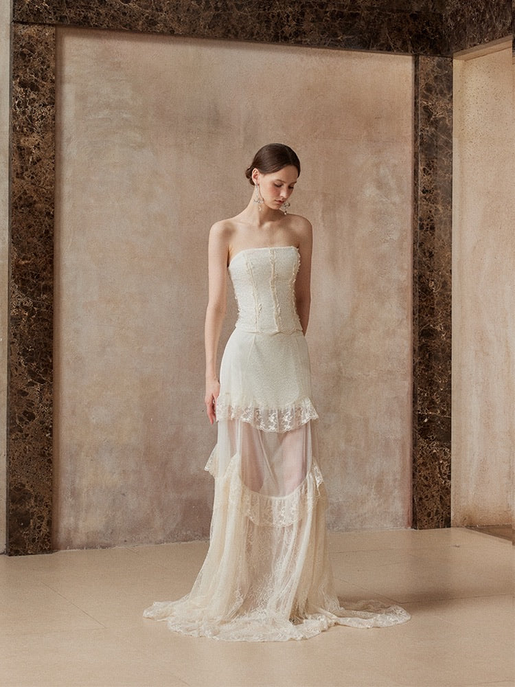 Fa sogno White Lace Top & Skirt