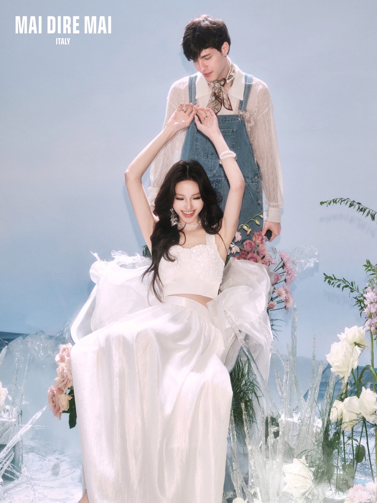 MAI DIRE MAI White Lace Vacation Sequinned Bow Top & Skirt