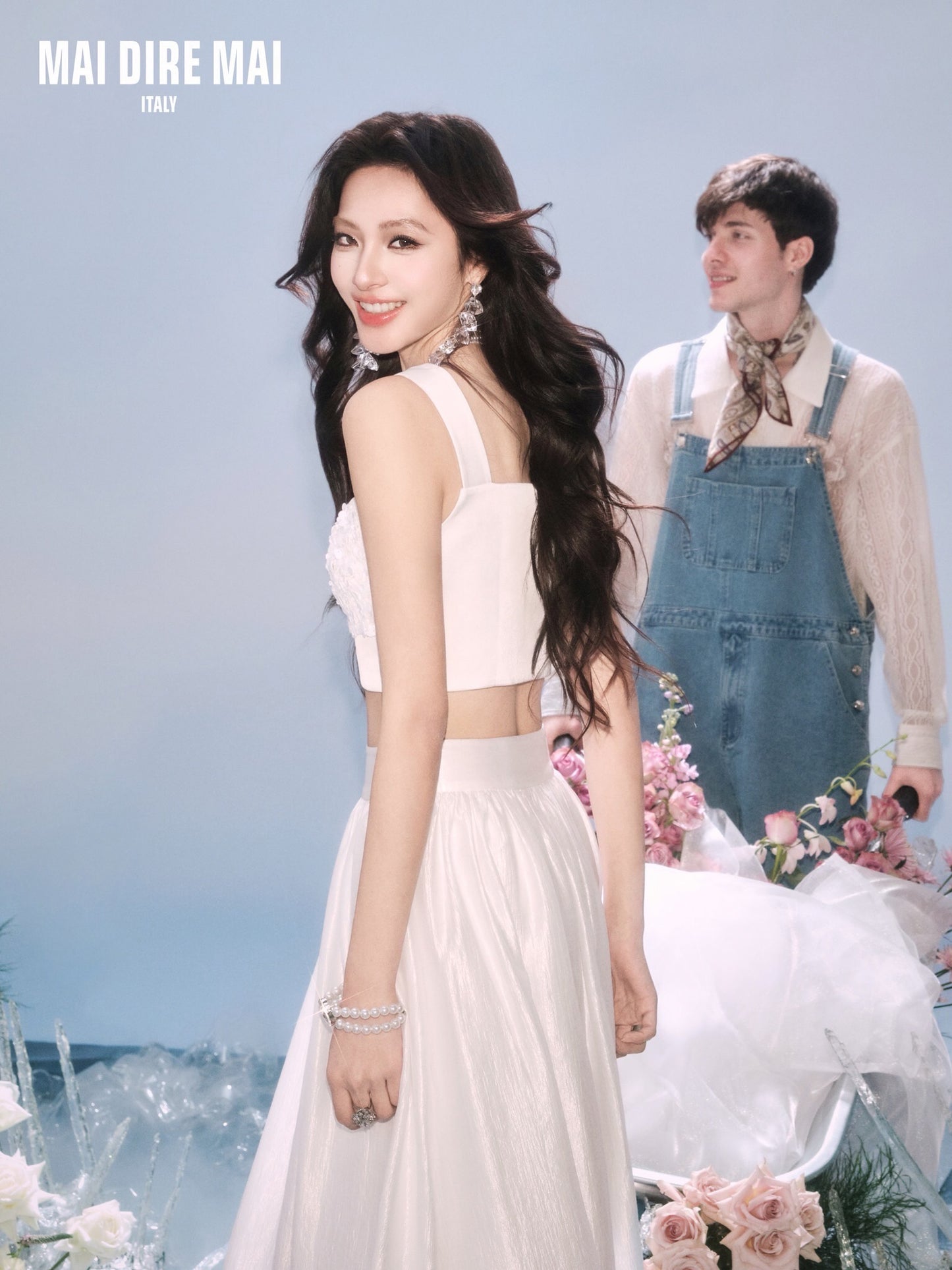 MAI DIRE MAI White Lace Vacation Sequinned Bow Top & Skirt