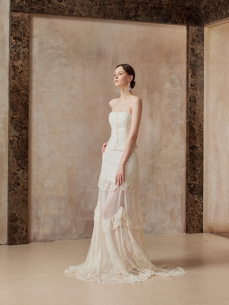Fa sogno White Lace Top & Skirt