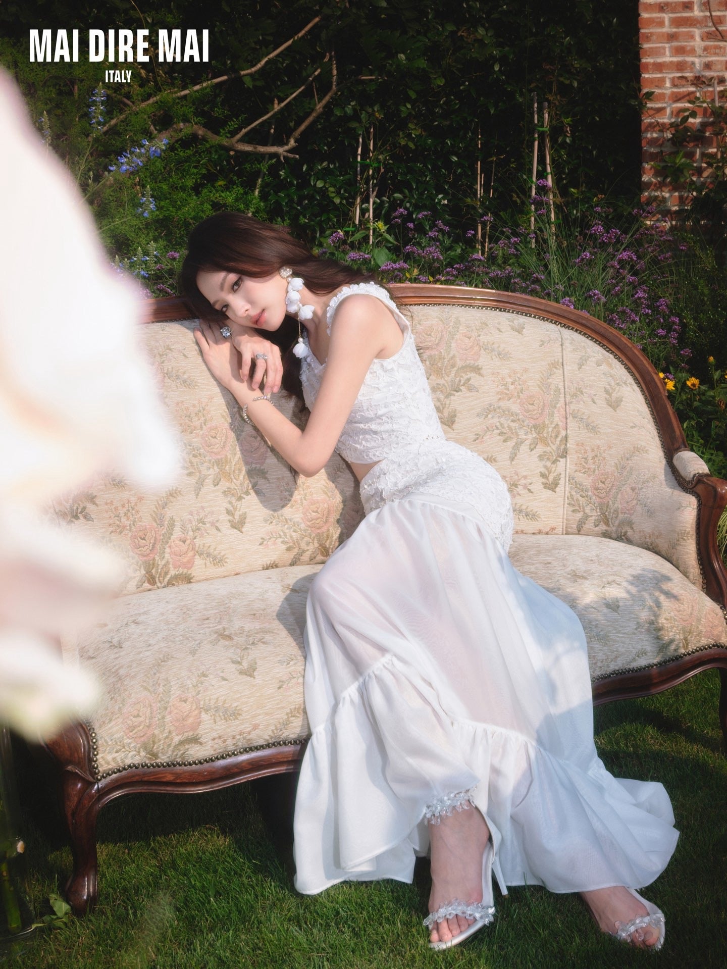 MAI DIRE MAI White Lace Top & Skirt