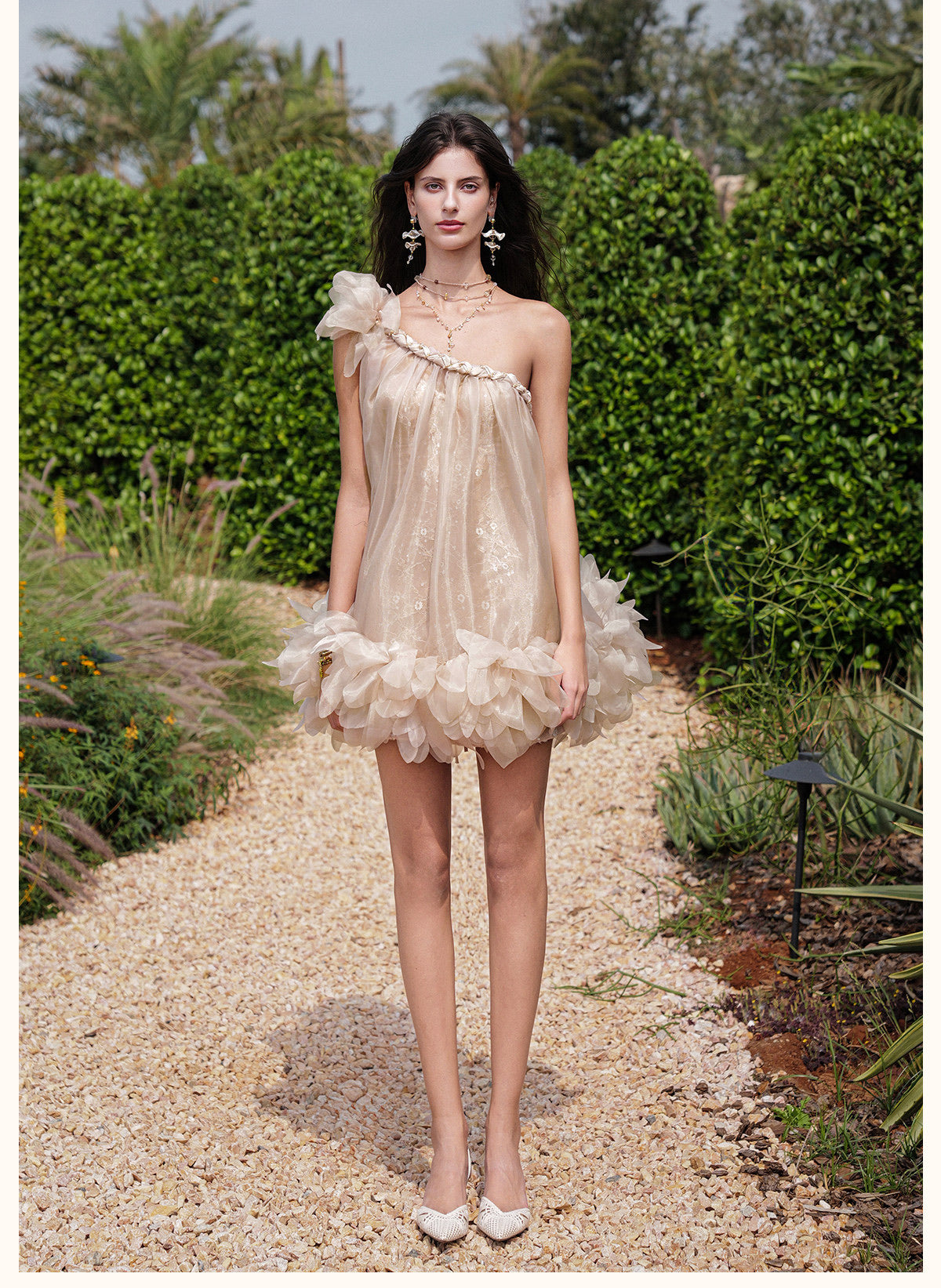 Sheerluck Elegant Vacation Nude Lido Atmospheric Off-the-Shoulder Sequinned Backless Mini Dress