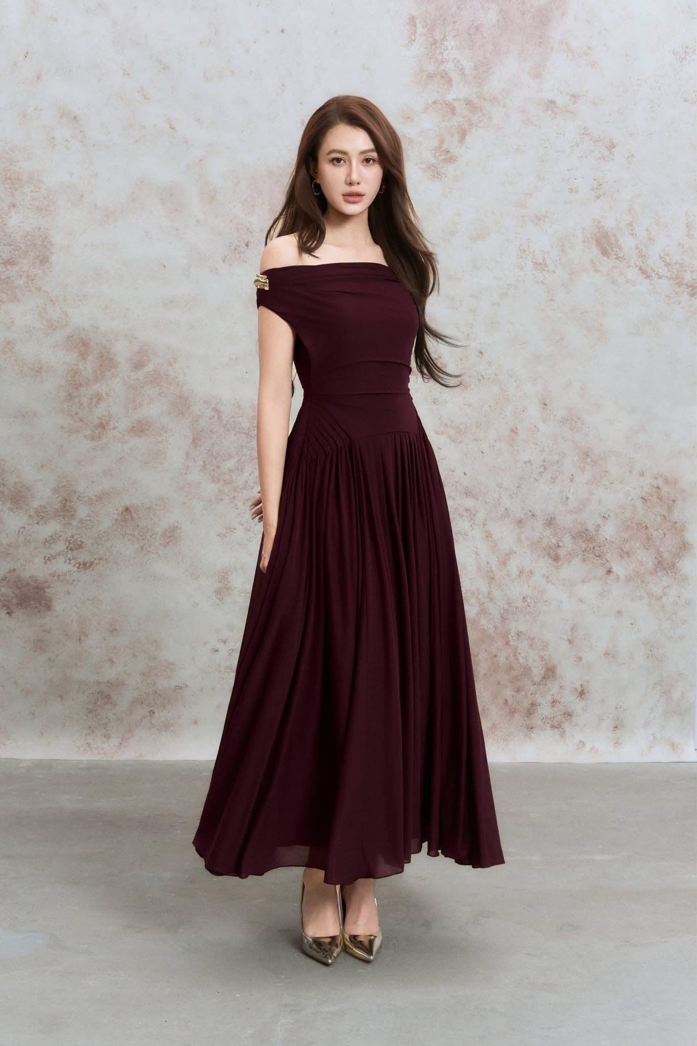 DENIO Elegant Minimalist Brown Shaula Maxi Dress