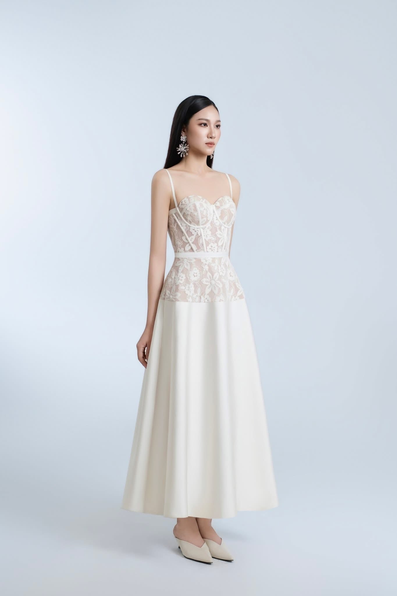 DETHEIA Elegant Vacation White Aurora Maxi Dress