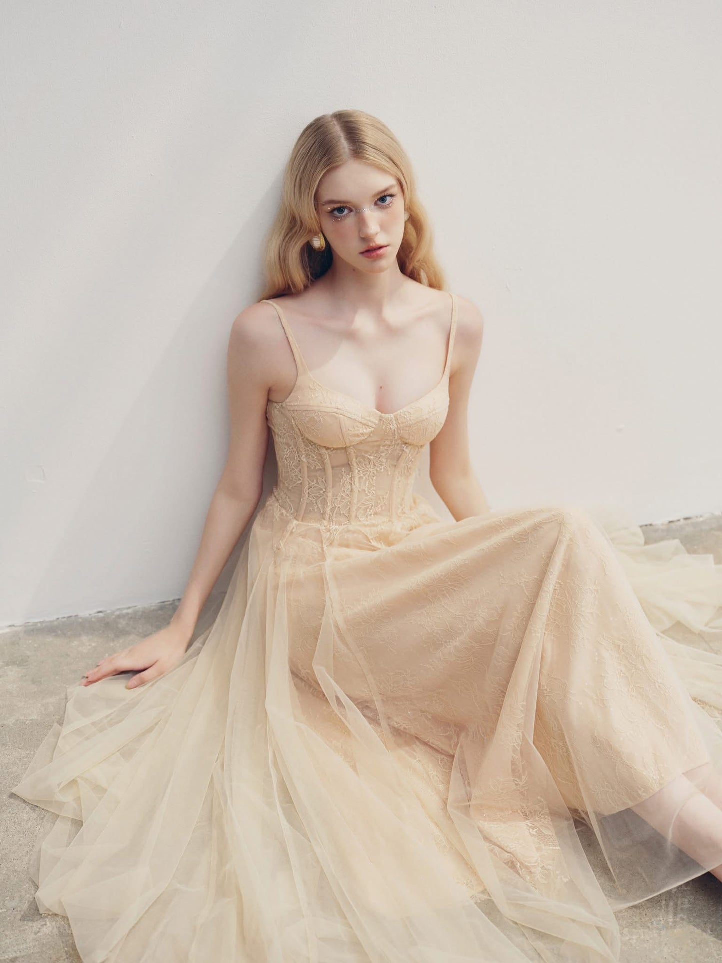 DELICIAE Cream Elegant Scarlet Maxi Dress