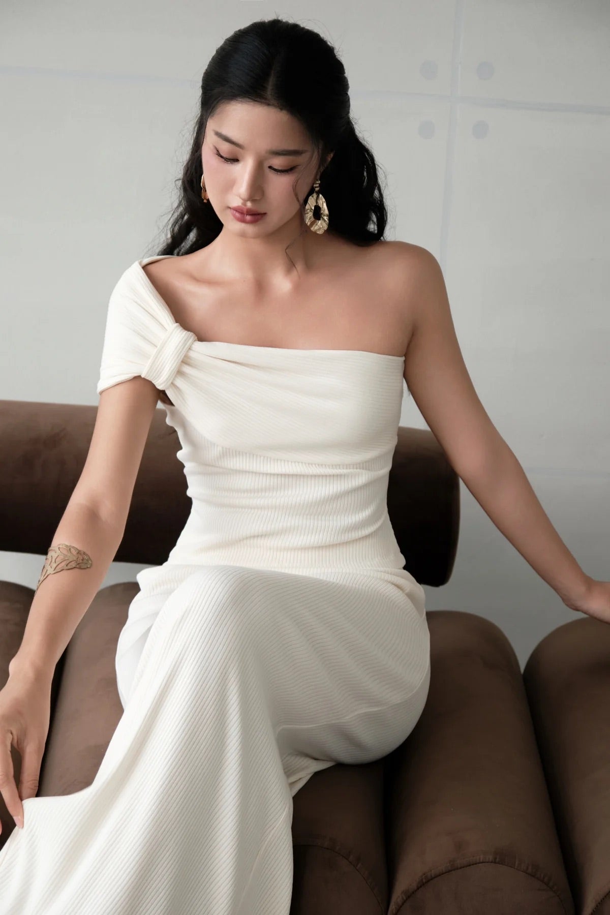 DELICIAE White Minimalist Gigi Set Top & Skirt